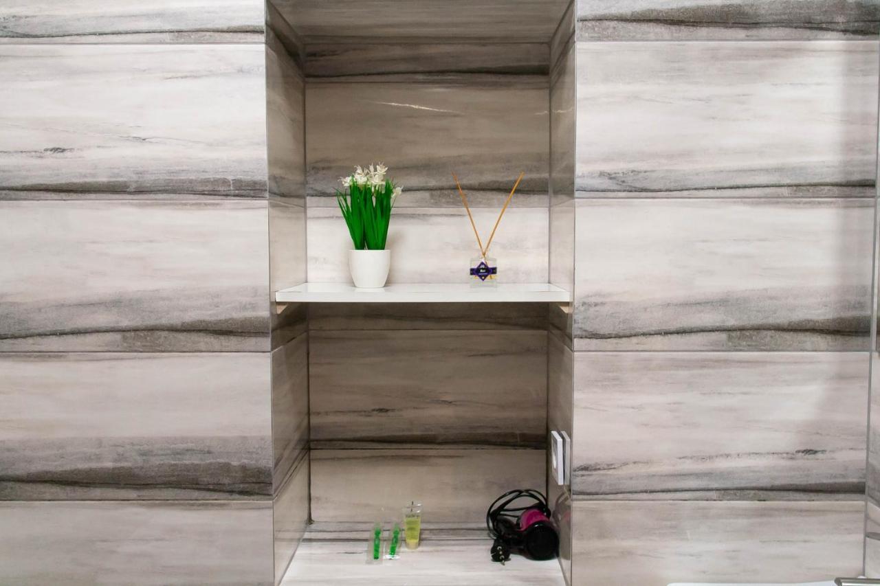Style And Smart Apartment Lviv Bagian luar foto