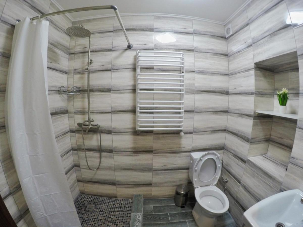 Style And Smart Apartment Lviv Bagian luar foto