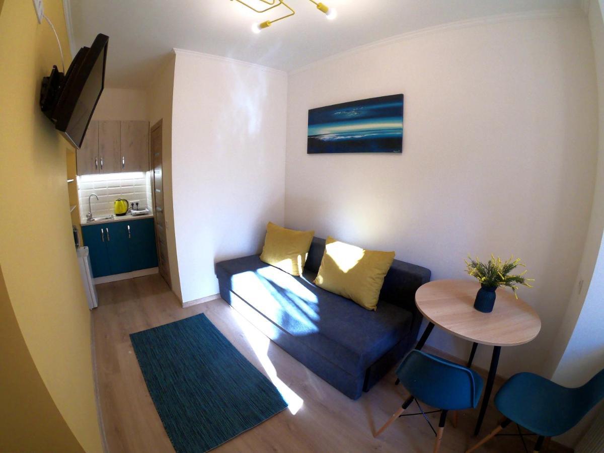 Style And Smart Apartment Lviv Bagian luar foto
